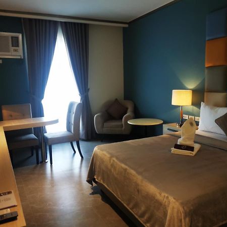 Yes Hotel Pandi Bulacan Buitenkant foto