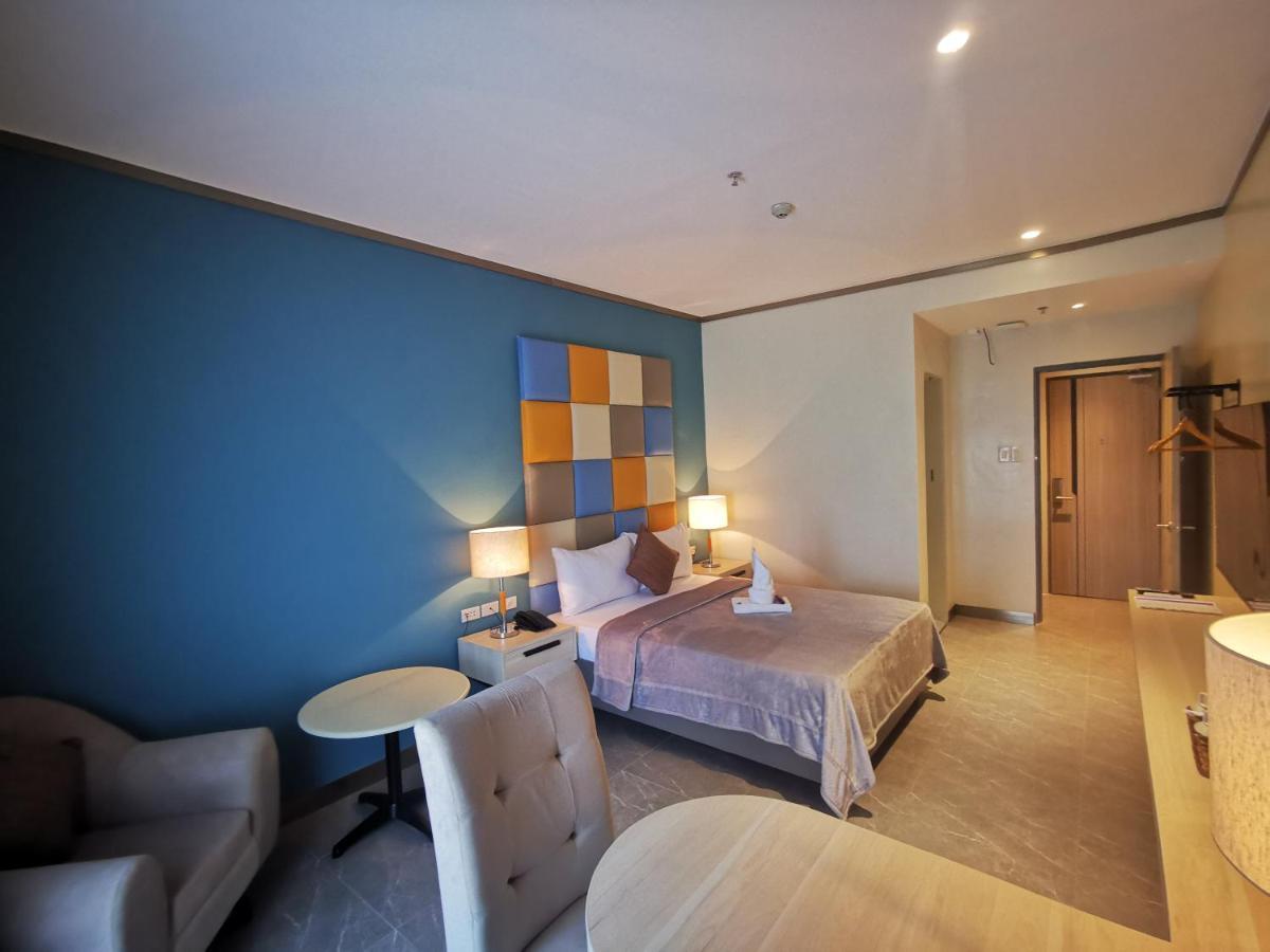 Yes Hotel Pandi Bulacan Buitenkant foto